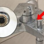 Calcarul va dispărea instantaneu dacă frecați robinetul cu un produs