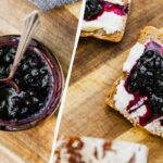 Dulceață de coacăze negre făcută în casă: groasă, aromată și